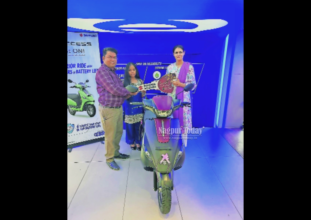 नागपूर में नांगिया सुजुकी में ‘ई-एक्सेस’ की पहली डिलीवरी, इलेक्ट्रिक स्कूटर को लेकर बढ़ा उत्साह!