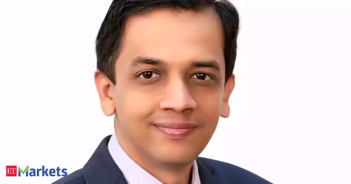 F&O Talk | Sudeep Shah on why cash market trades better versus derivatives, for now. Strategy on HEG, IDBI, 4 more stocks