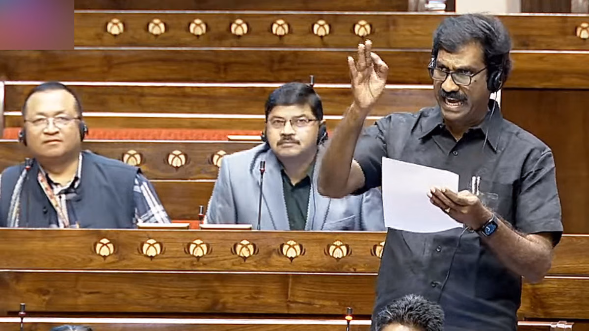 Stage set for polls, DMK moves Madras HC seeking money laundering probe against 9 AIADMK leaders