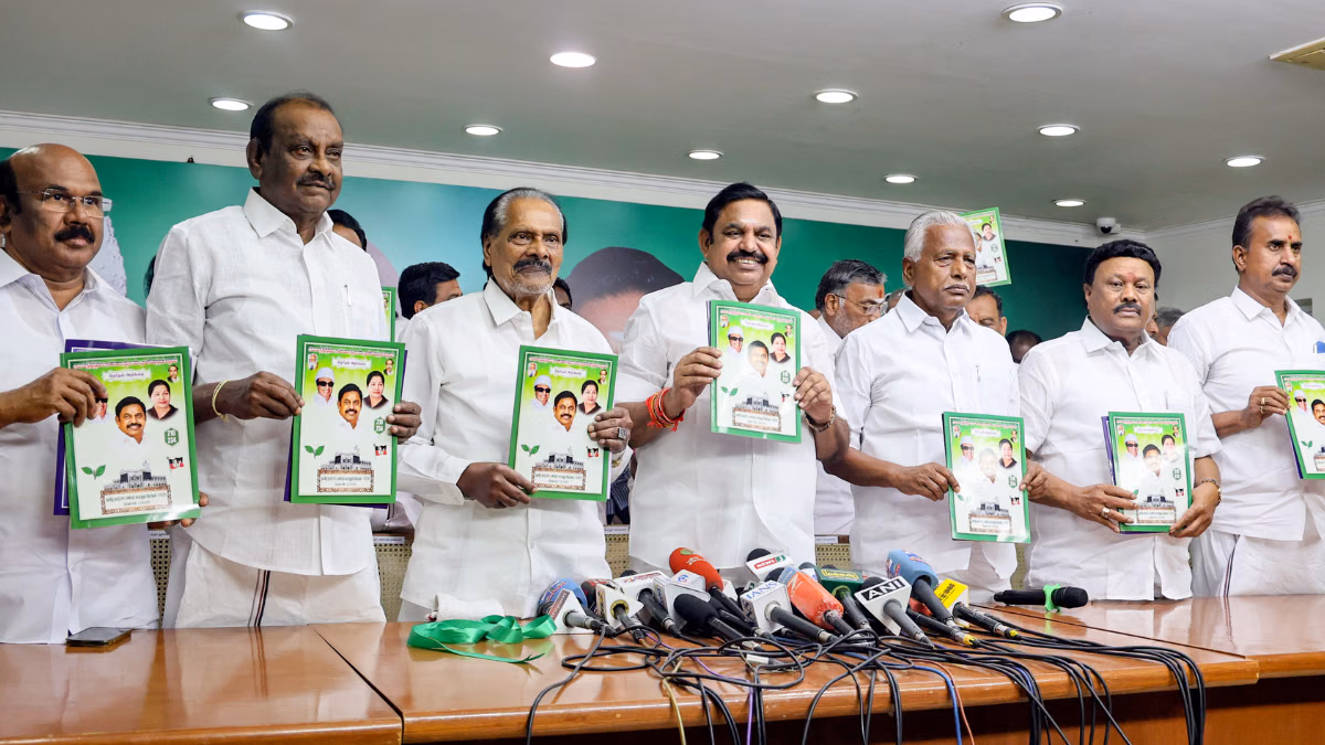 Free fridge, Rs 2,000/month for women & more in Tamil Nadu manifesto