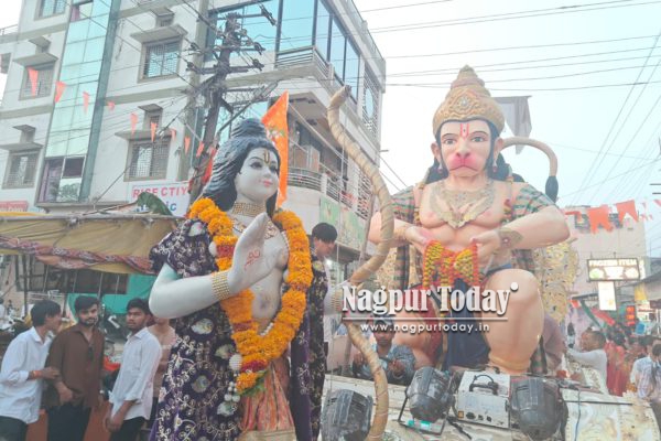 Video : रामनवमी पर गोंदिया ” राममय ”  भक्ति का सागर , फूलों की बारिश, आतिशबाजी दमदार