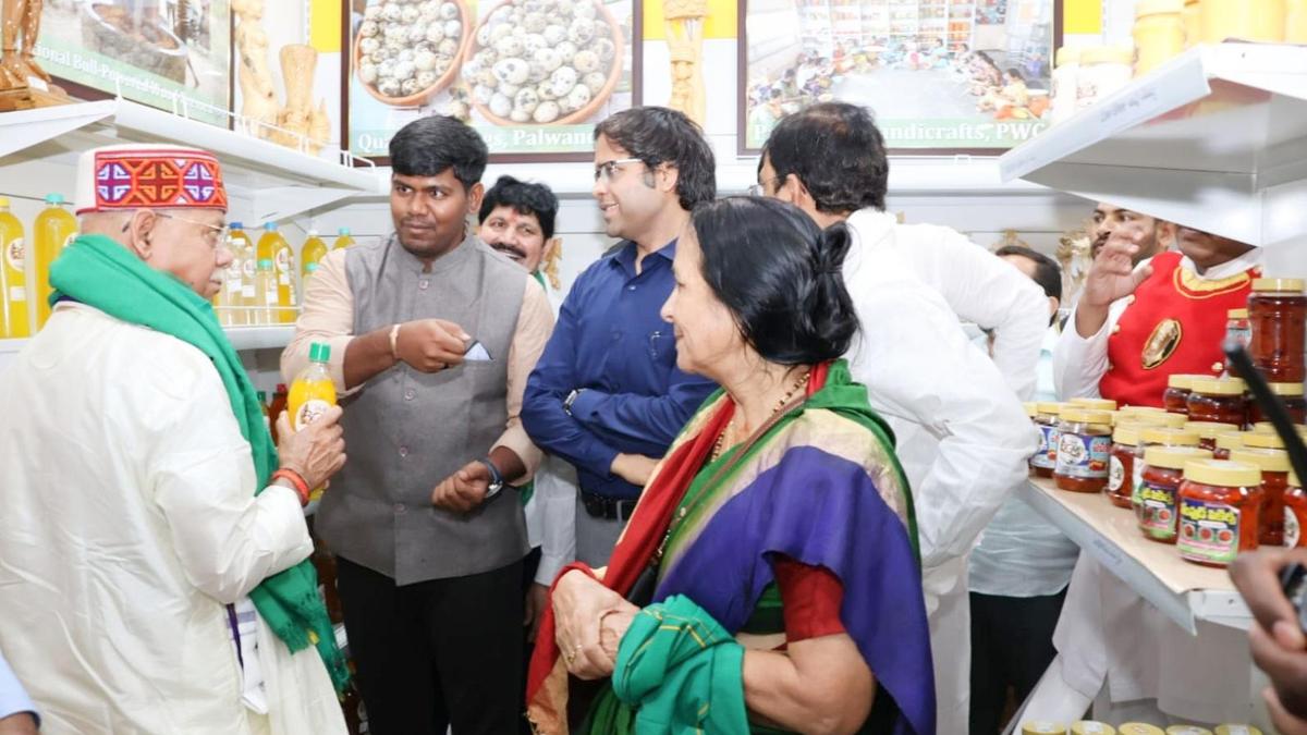 Governor attends Lord Rama’s coronation ceremony, inaugurates ITDA’s ‘giri mart’ in Bhadrachalam