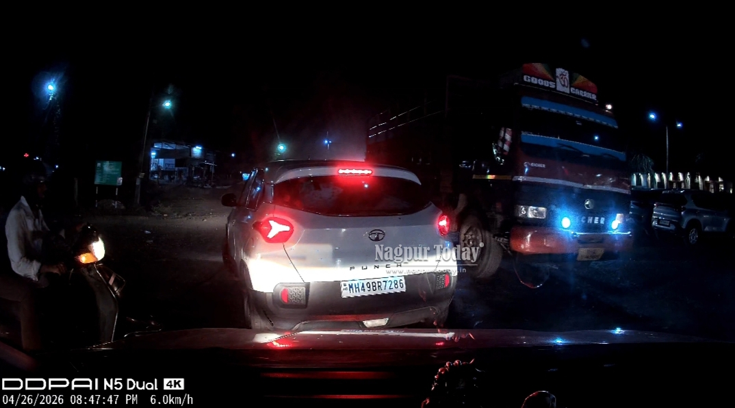 नागपुरात मद्यधुंद ट्रकचालकाचा धुमाकूळ; चार कारांना धडक, मोठा अपघात टळला