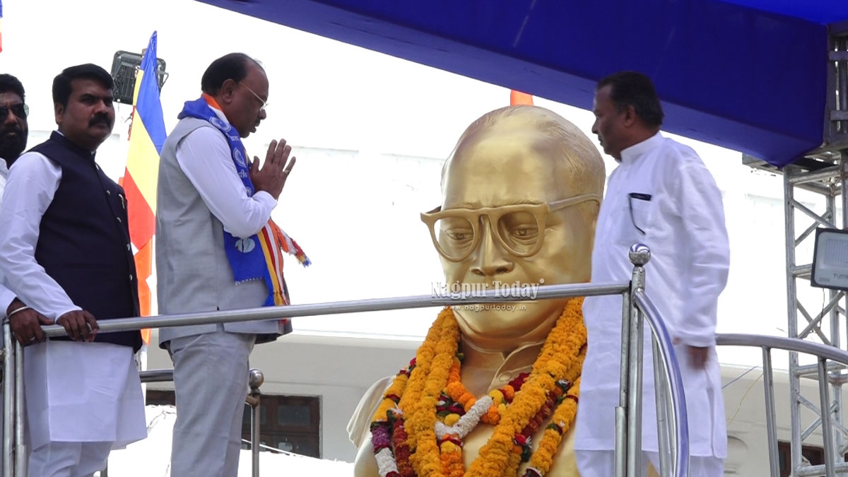 135वीं जयंती पर पालकमंत्री चंद्रशेखर बावनकुले का बाबासाहेब को नमन