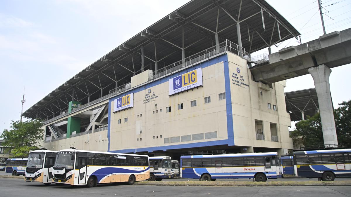 Hyderabad Metro to run more services, reduce gap between consecutive trains in view of RTC staffers’ strike