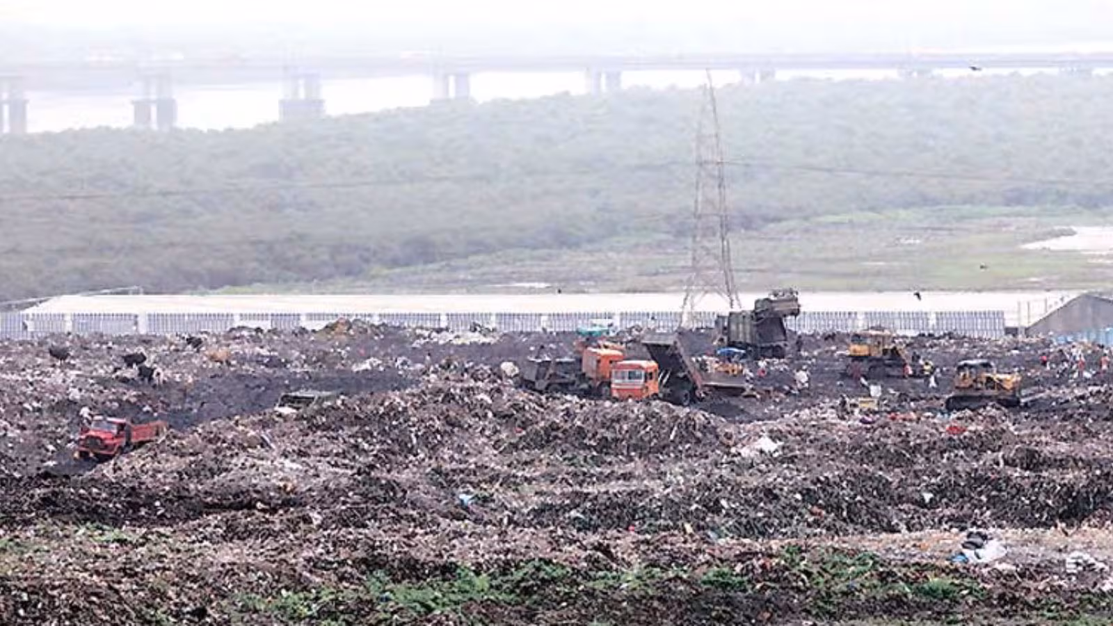 Diesel shortage stalls bio-remediation at Mulund Dumpsite amid West Asia crisis