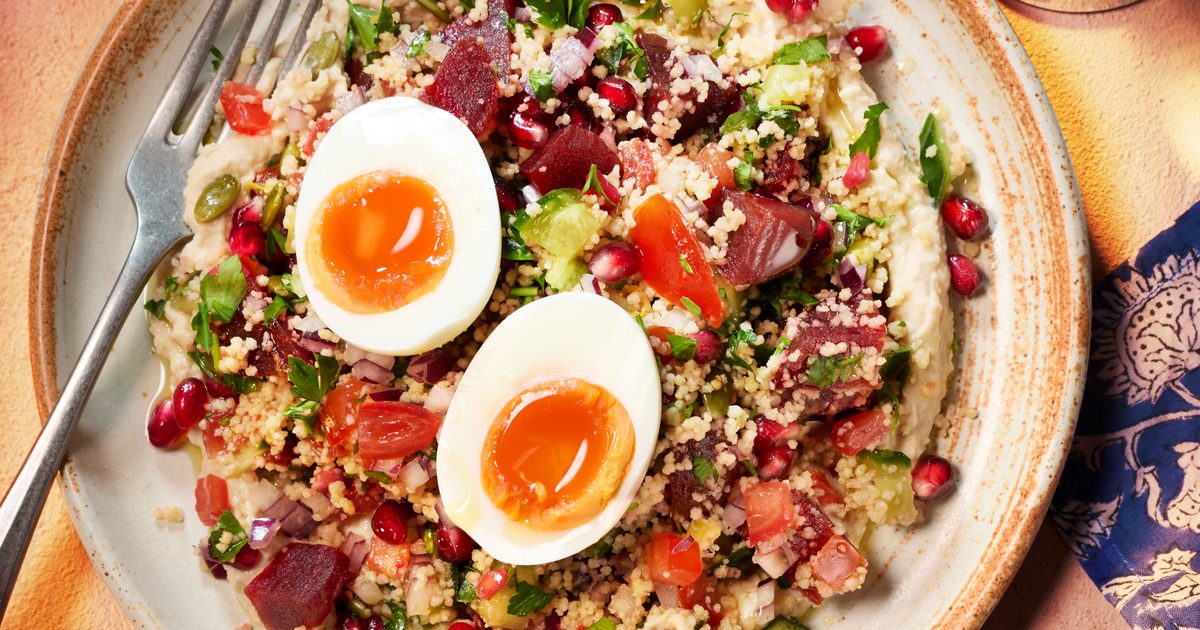 Jewelled beetroot & hummus grain bowls