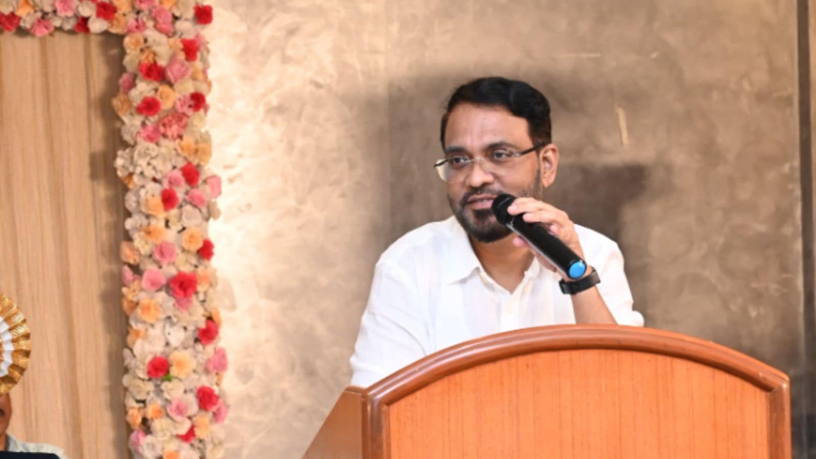 Outrage after MHADA VP Sanjeev Jaiswal’s heated exchange with Mumbai resident