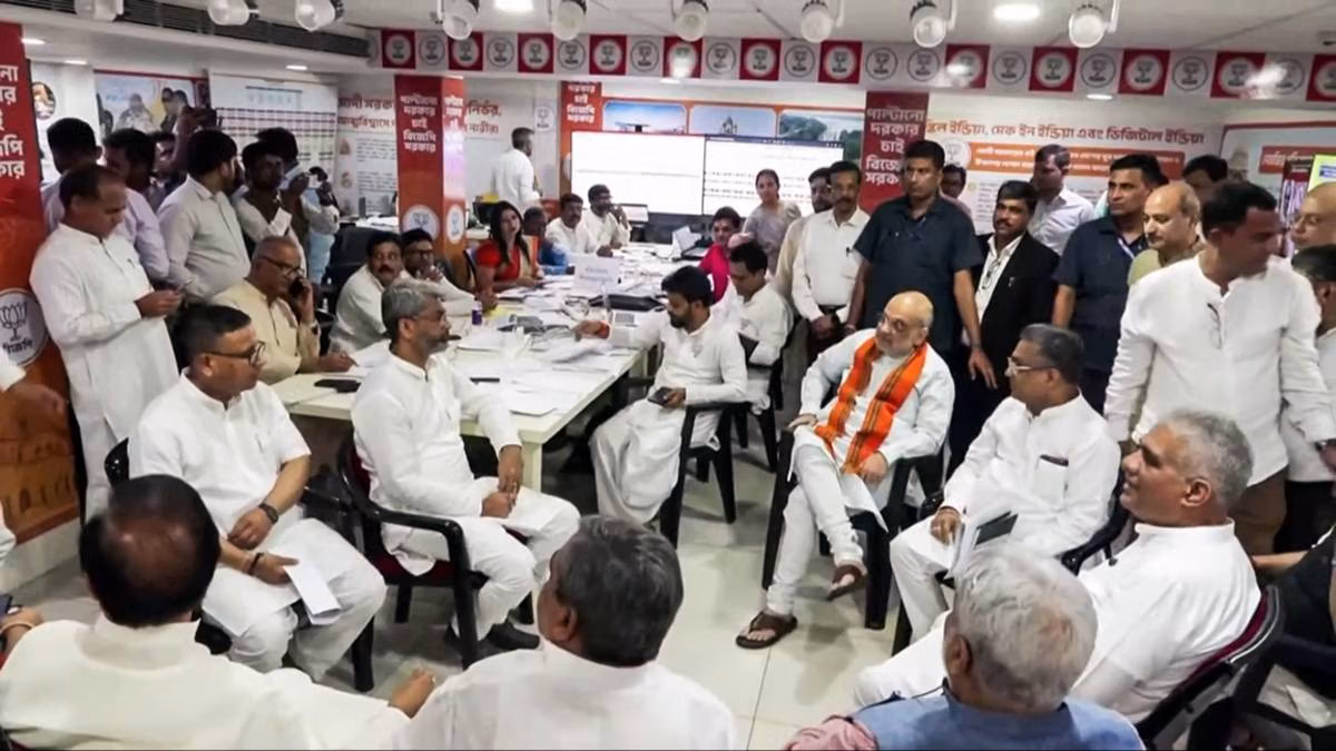 Amit Shah predicts BJP win in 110 of 152 seats in Phase 1 polling in Bengal