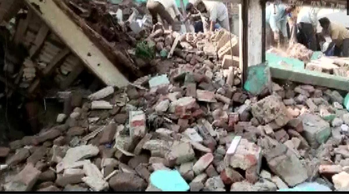 Maharashtra: Five killed, two injured as old building collapses in Amravati | Nagpur News