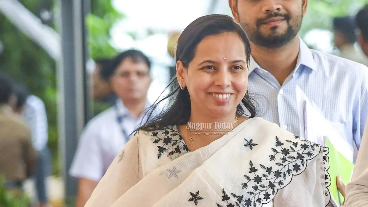 लाडकी बहीण योजनेतील ई-केवायसी दुरुस्तीसाठी मुदतवाढ,आदिती तटकरे यांची माहिती