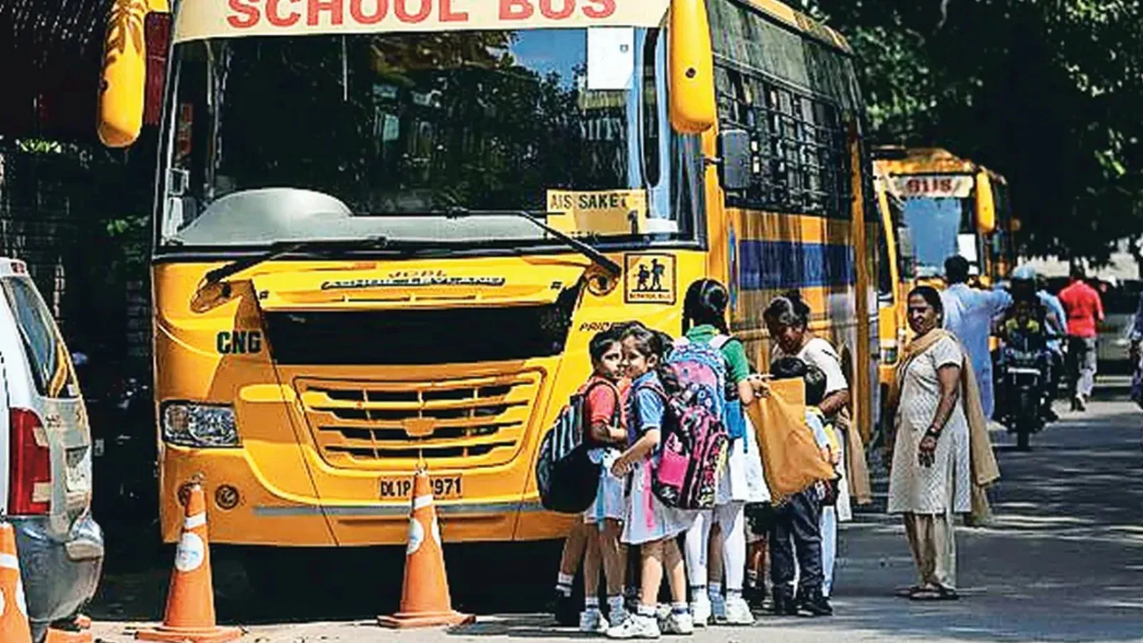 No More Lump Sum Fees? Maharashtra Proposes Landmark Monthly Cap and Per-KM Rates for School Buses