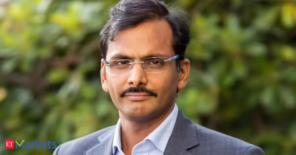 Markets to enter prolonged “drag phase,” not deep correction: Vikas Khemani
