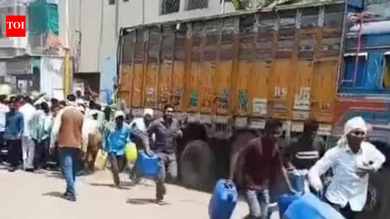 Fuel On Fire: Chaotic scenes at pumps as motorists rush to secure petrol, diesel | Nagpur News