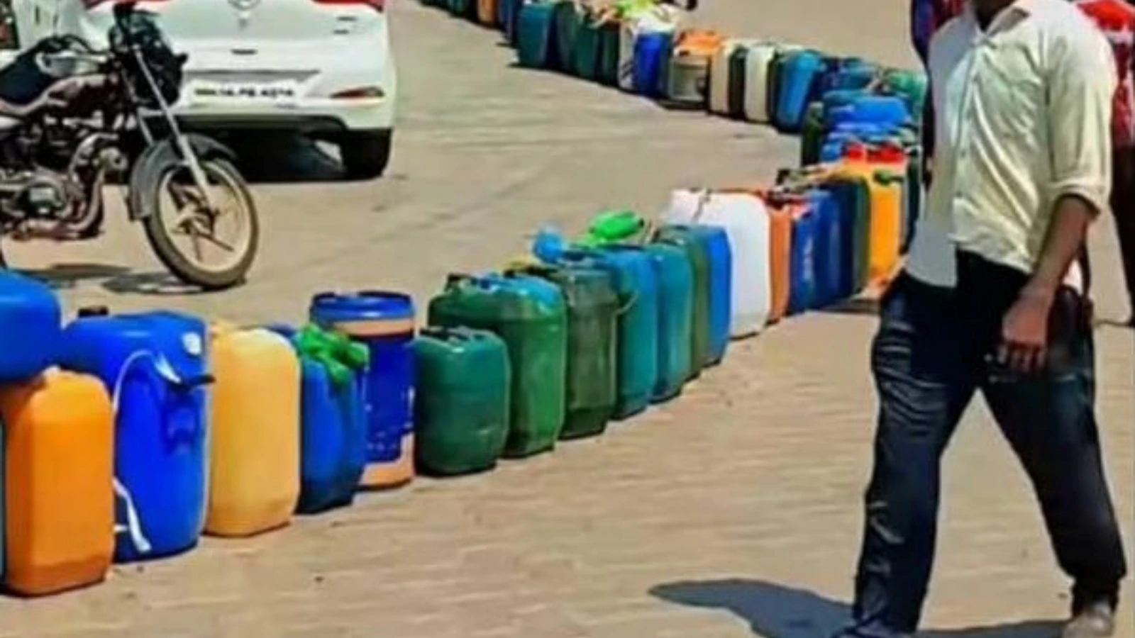 Maharashtra: Fuel supply delay hits rural areas, CM says state has enough stock | Mumbai News