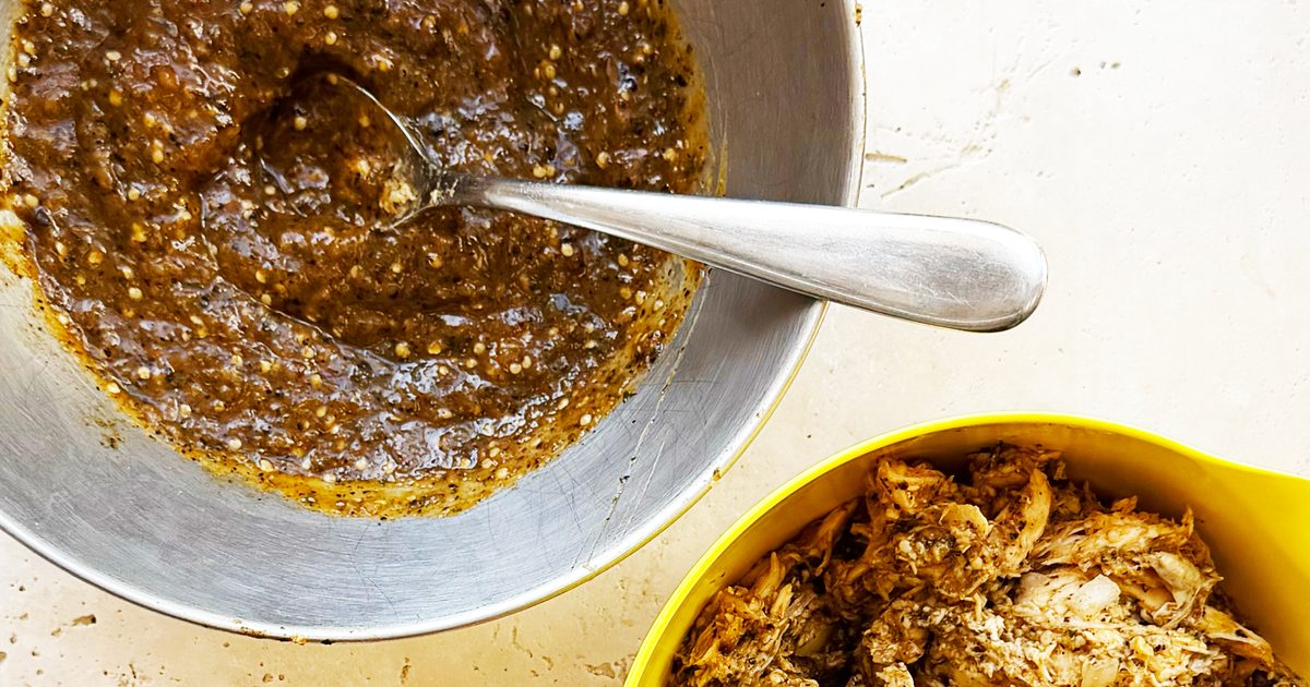 Smokey salsa verde recipe | Good Food