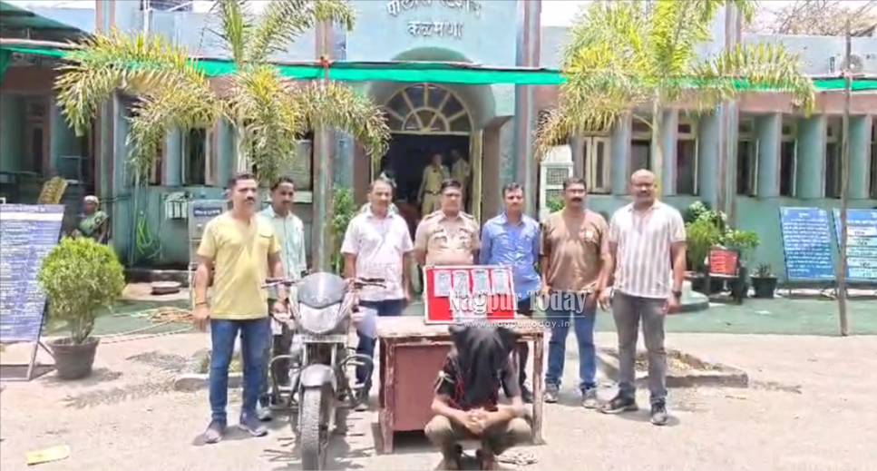 कलमना मार्केट परिसर में मोबाइल चोर गिरफ्तार, पुलिस ने 1.44 लाख रुपये का माल किया बरामद