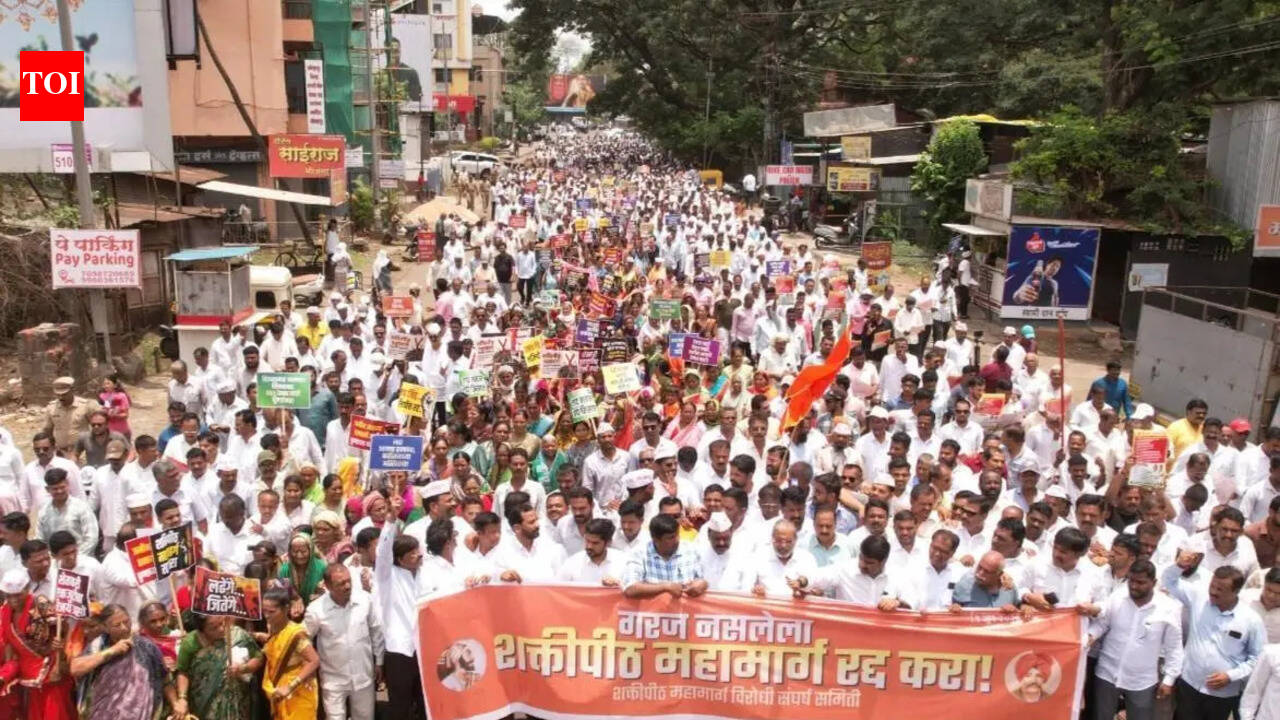 Thousands gather in Kolhapur demanding cancellation of Nagpur-Goa Shaktipeeth Expressway | Kolhapur News