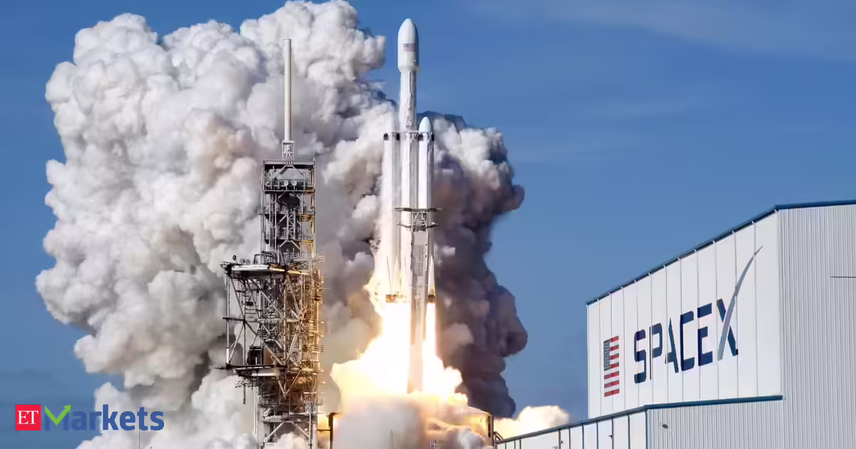 SpaceX becomes world’s 7th most valuable company after blockbuster market debut