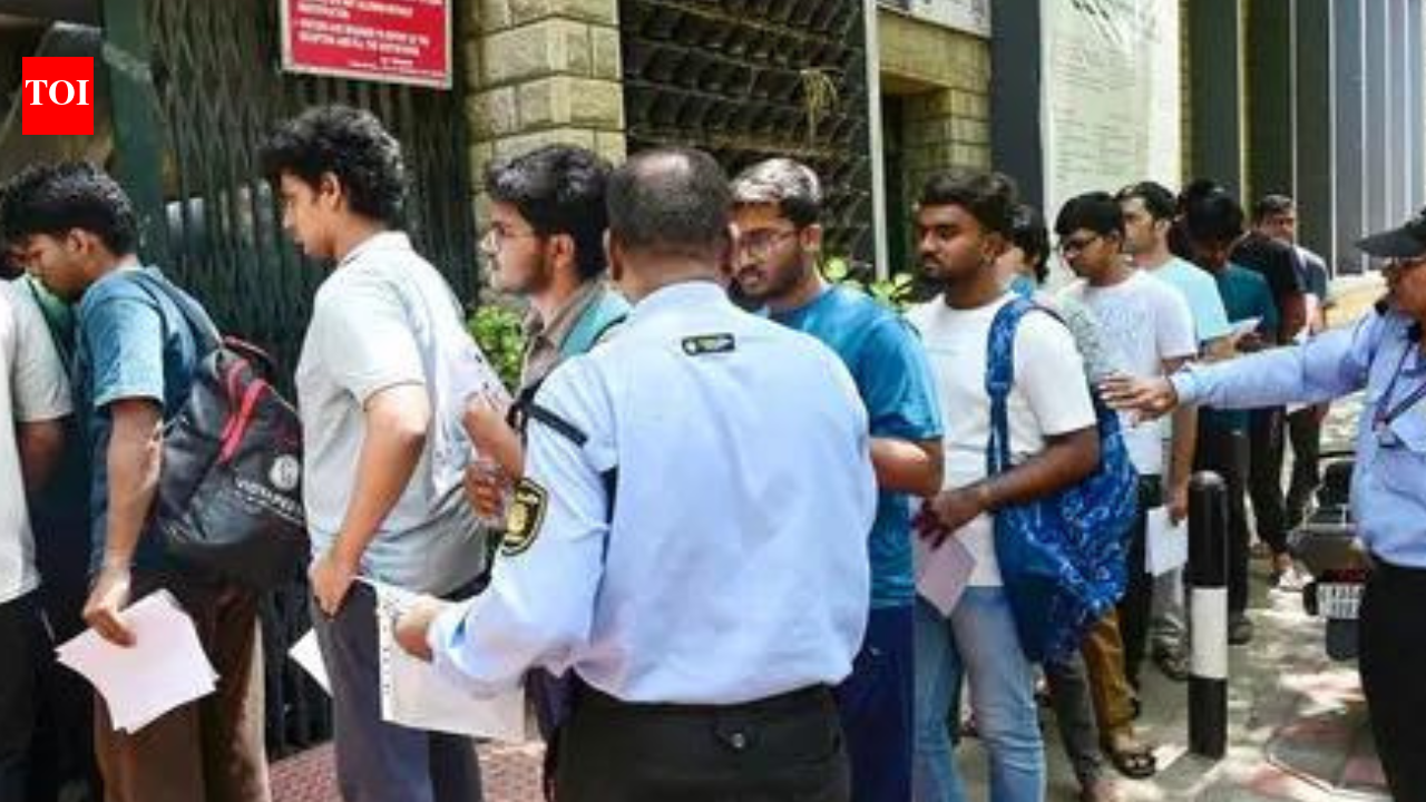 Nagpur NEET aspirant gets Abu Dhabi as exam centre | India News