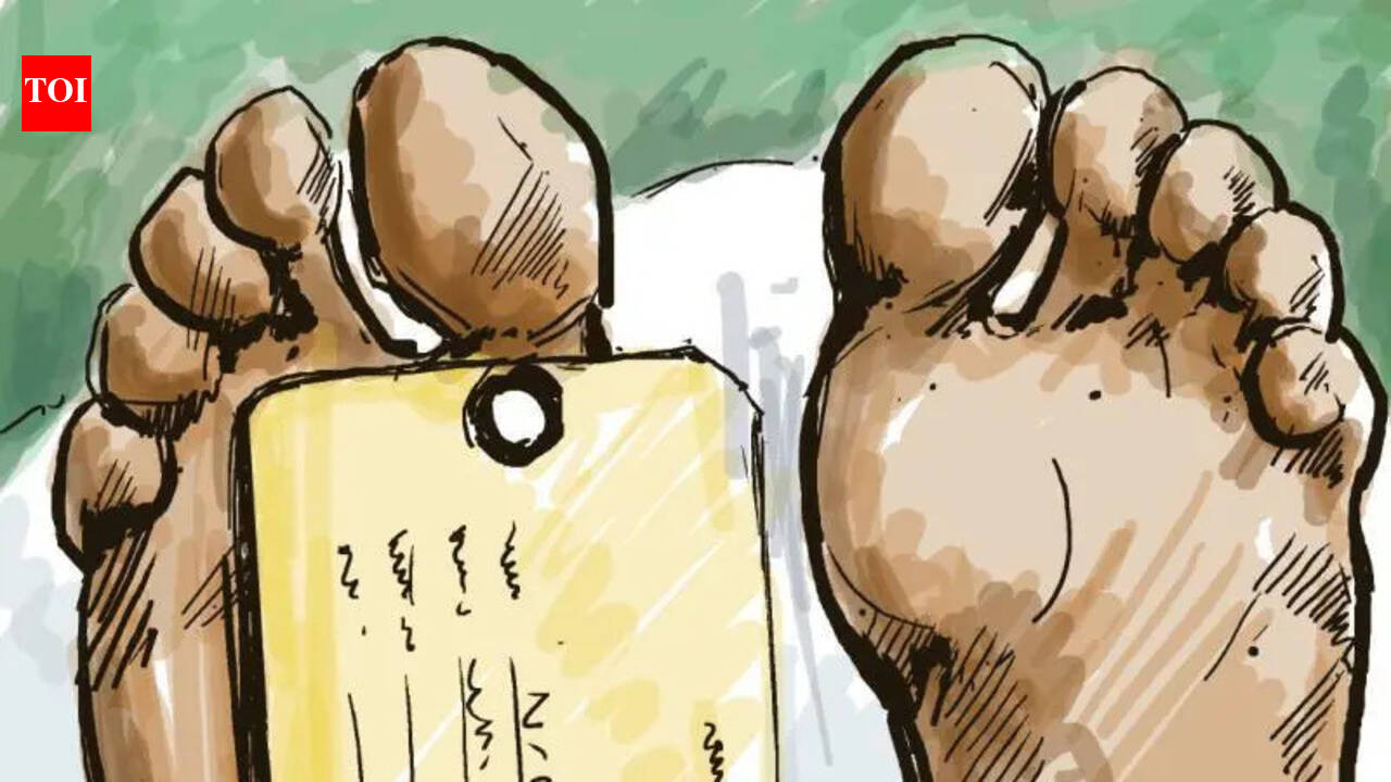 Akola Urdu school headmaster ends life, note blames officials | Nagpur News