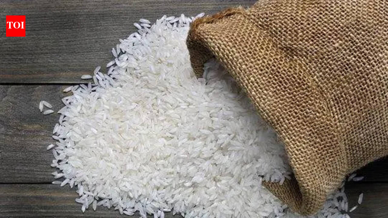 Vid rice exports suffer as shipping cos halt bookings | Nagpur News