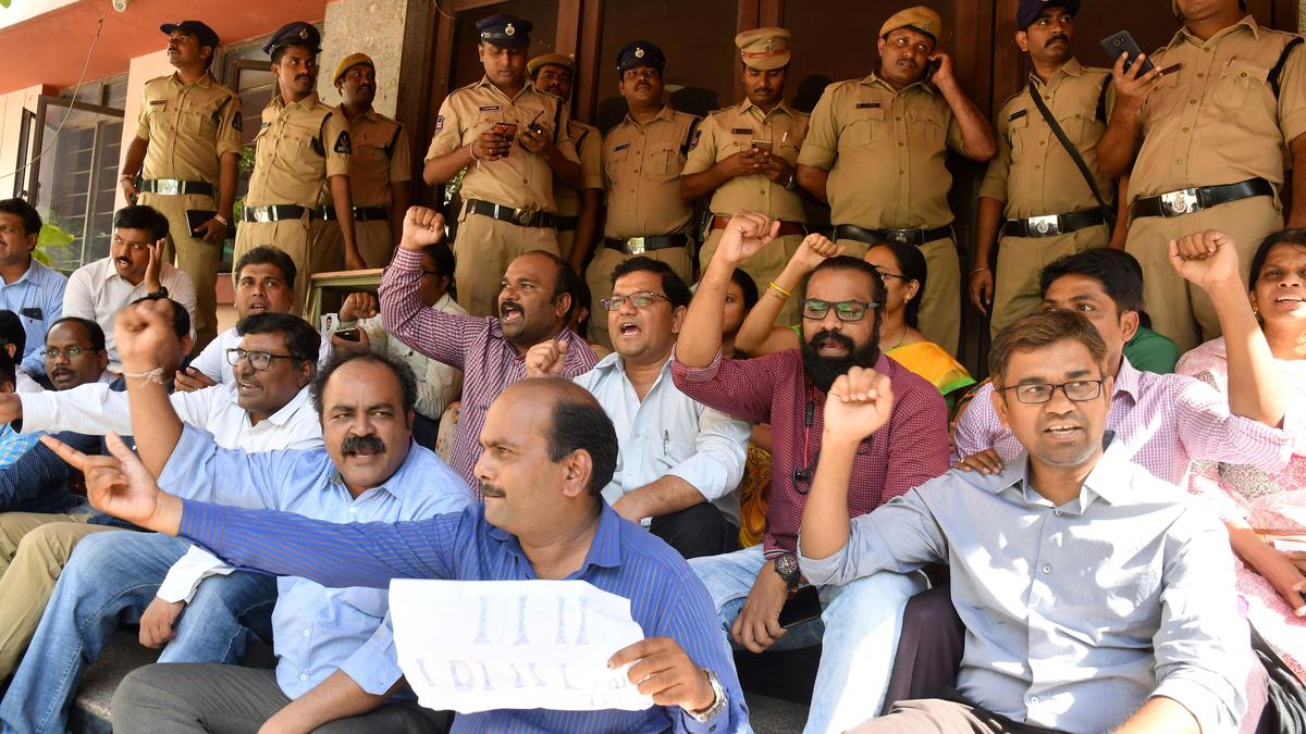 Government doctors protest across Telangana over transfer process, allege violations of GO 38