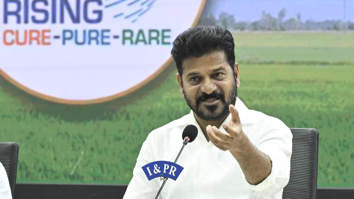CM Revanth Reddy for crop diversification, as below normal rainfall is forecast