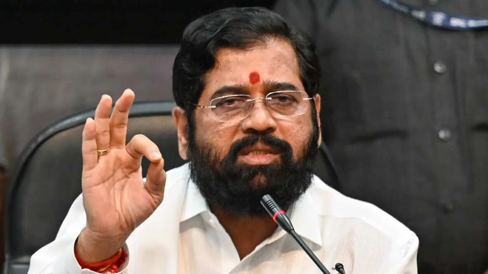 Mahayuti resolves Jalgaon rebellion as Sena candidate Reshma Kale steps back | Mumbai News
