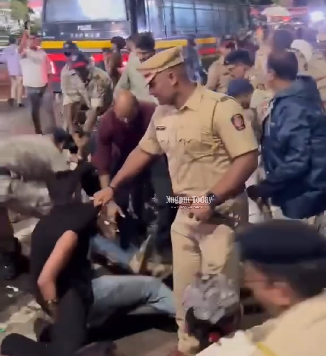 Nagpur Protest Ends with National Anthem as Police Detain Demonstrators