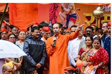 Uddhav Thackeray offers prayers at Ram temple in Nagpur as part of his ‘Ram Raksha’ protest