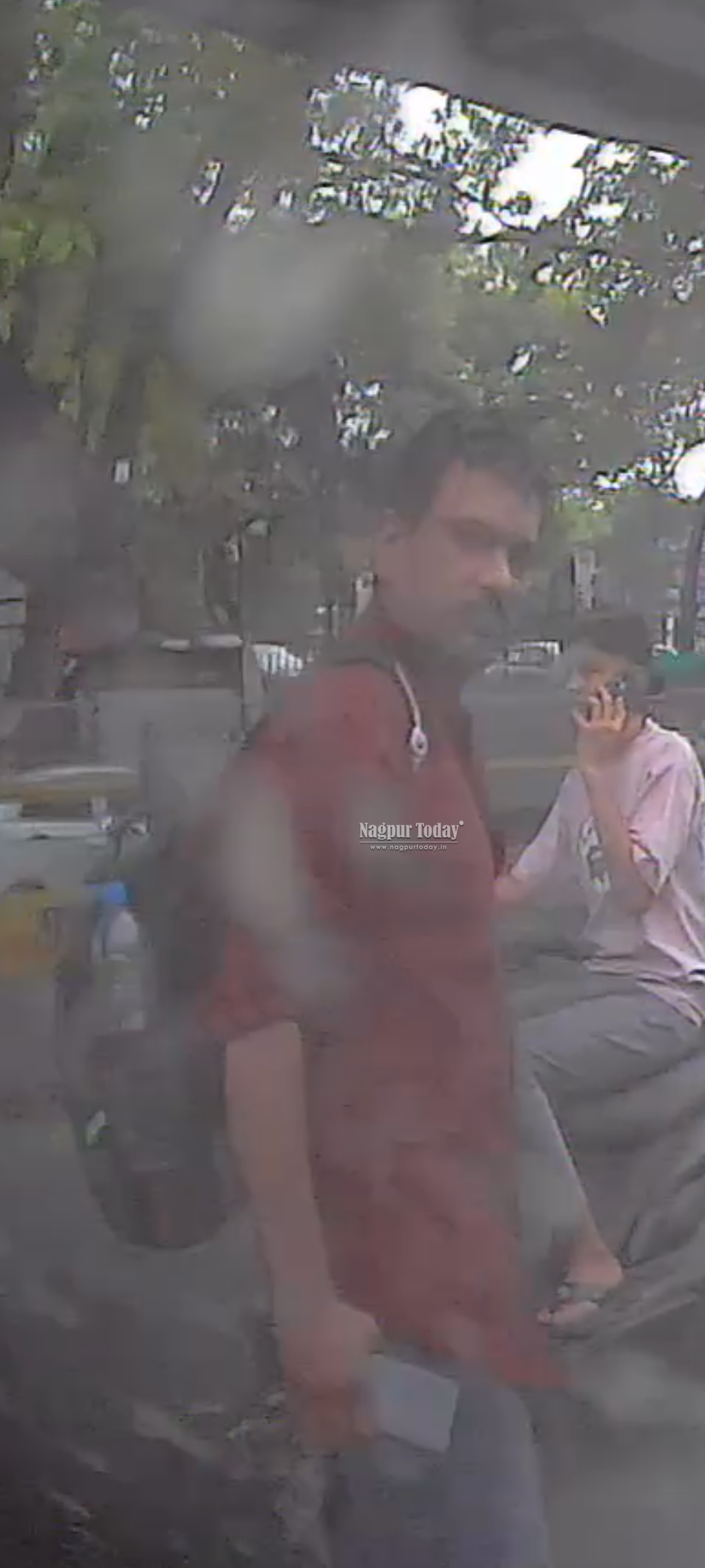 Family Attacked on Busy Nagpur Road Near Ram Jhula