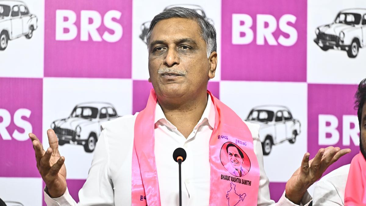 Harish continues attack over ‘neglect’ of Godavari projects; Congress hits back