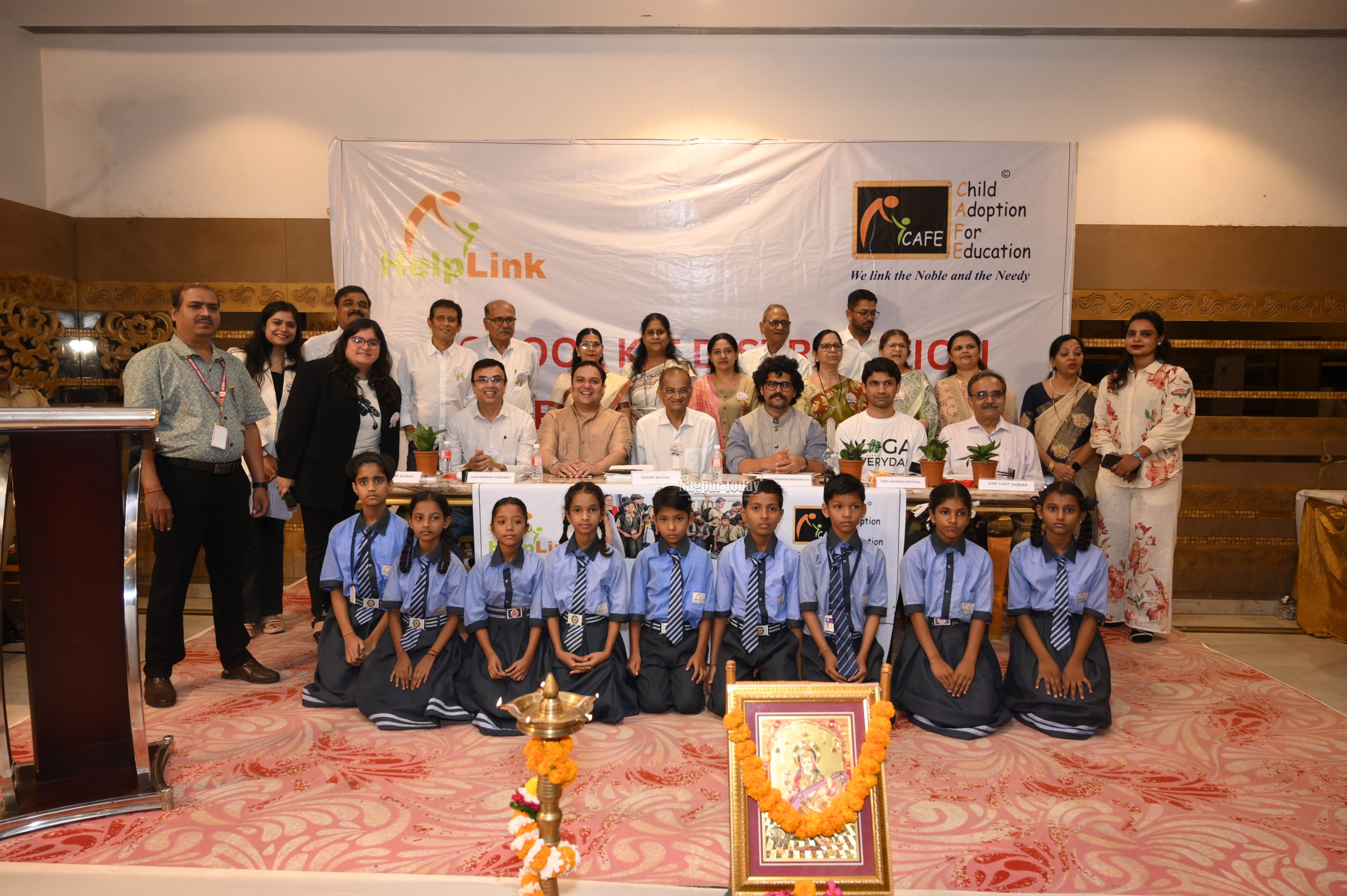 Helplink Charitable Foundation Distributes School Kits to 3000 Students