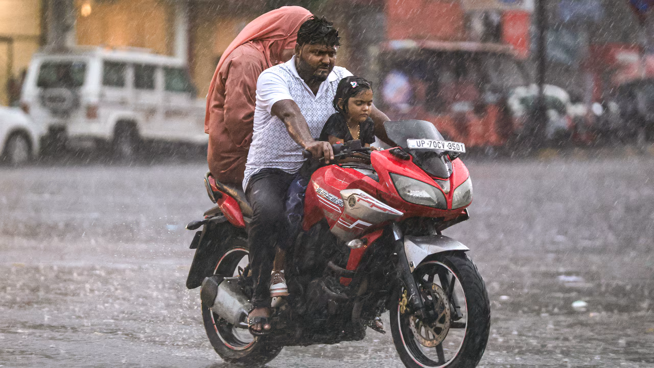 Maharashtra Weather Update: Mumbai, Thane, Pune, Nashik, Nagpur, Palghar, Ratnagiri to witness heavy rain today, IMD issues alert