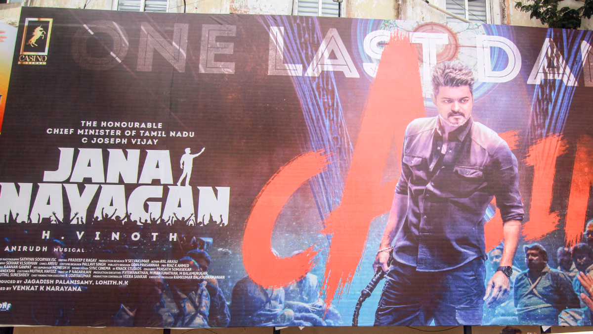 Protesters tear down posters of Vijay film as Cauvery row deepens