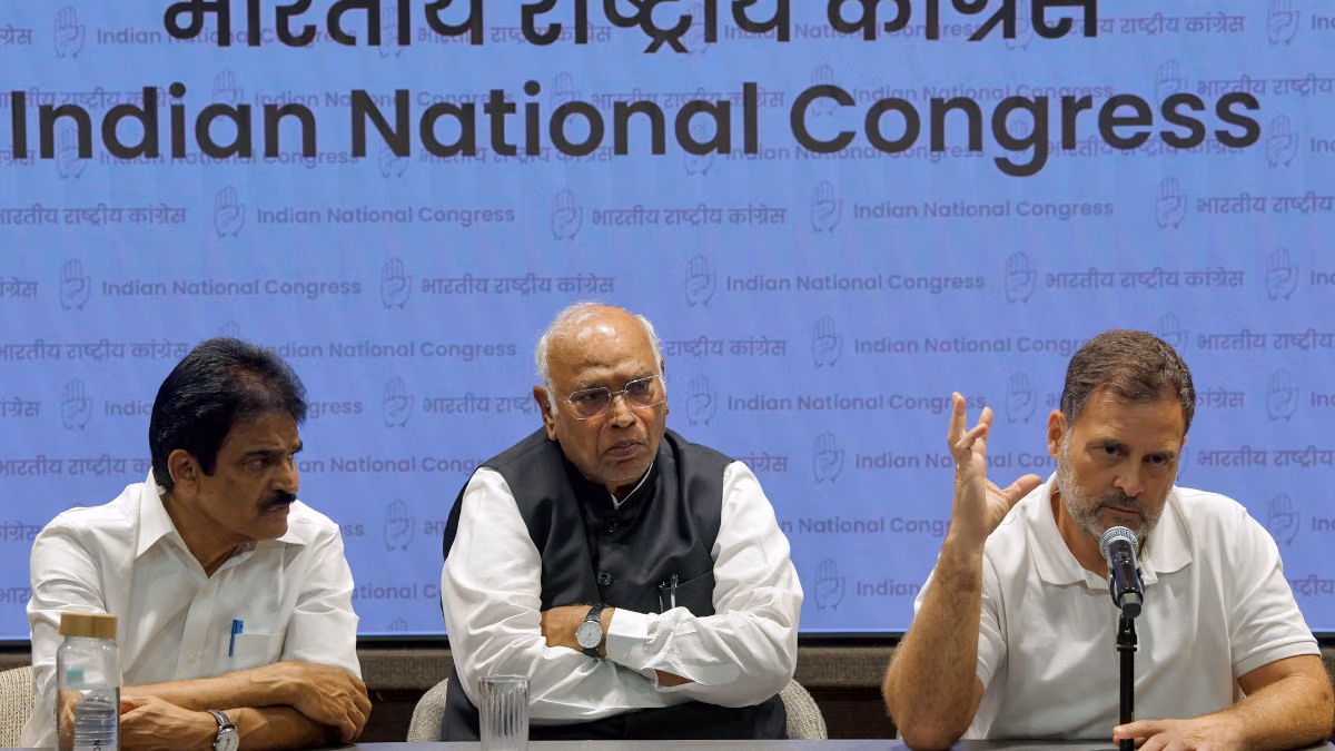 Rahul Gandhi backs Jharkhand students, condemns use of force