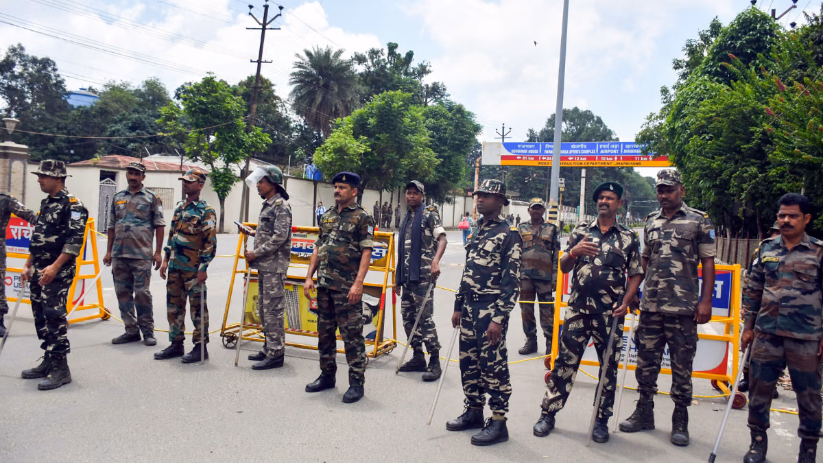 One protest, two positions: Congress’ tightrope in Jharkhand—back the students, stay in govt