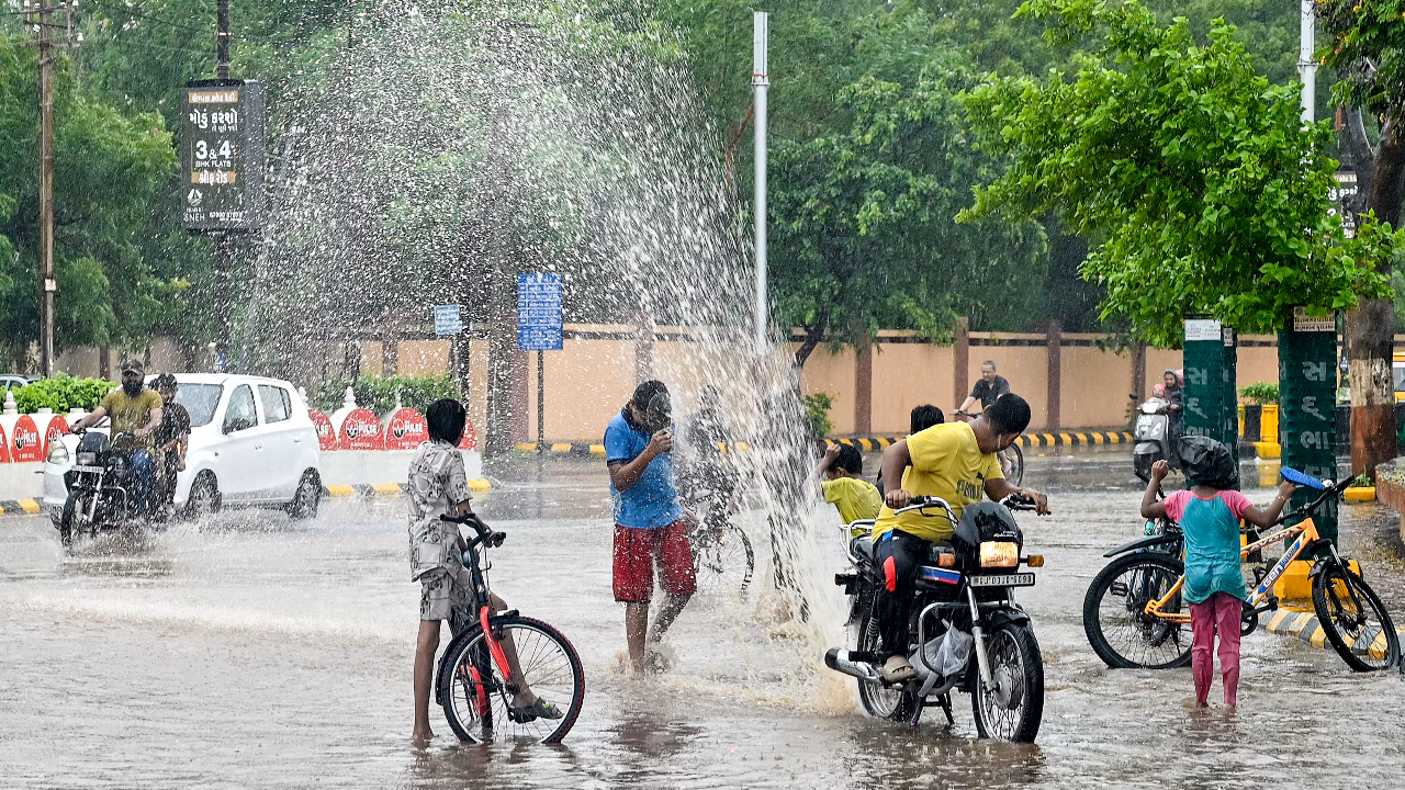 Maharashtra Monsoon Update: Mumbai, Thane, Nagpur, Pune, Nashik, Ratnagiri, Palghar, Sangli to witness heavy rainfall
