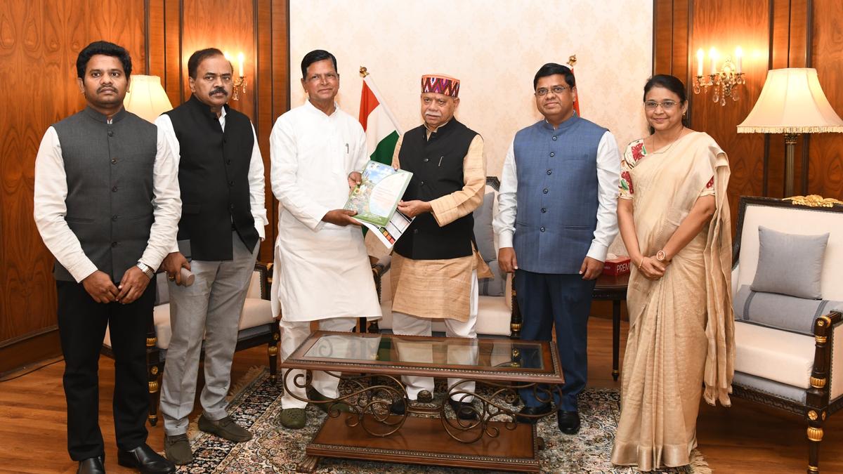 Governor calls for greater focus on pulses, oil palm cultivation