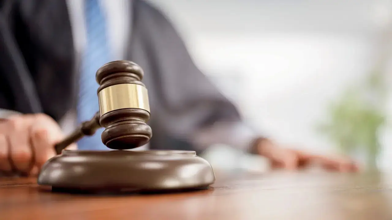 Satara road widening: ‘Not in favour of bulldozer justice’, says Bombay HC while granting Satara doctor time to remove structure