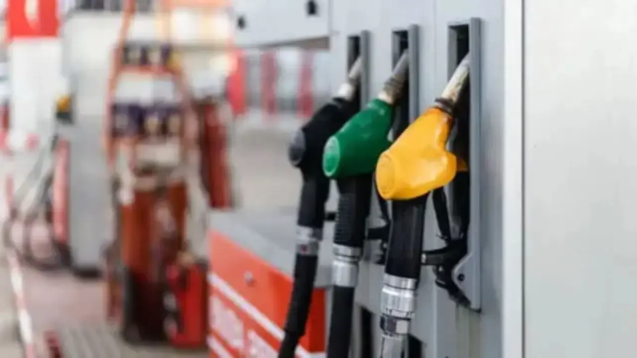 Maharashtra CM Fadnavis says E20 critics have no evidence to prove ethanol-blended petrol harms vehicles