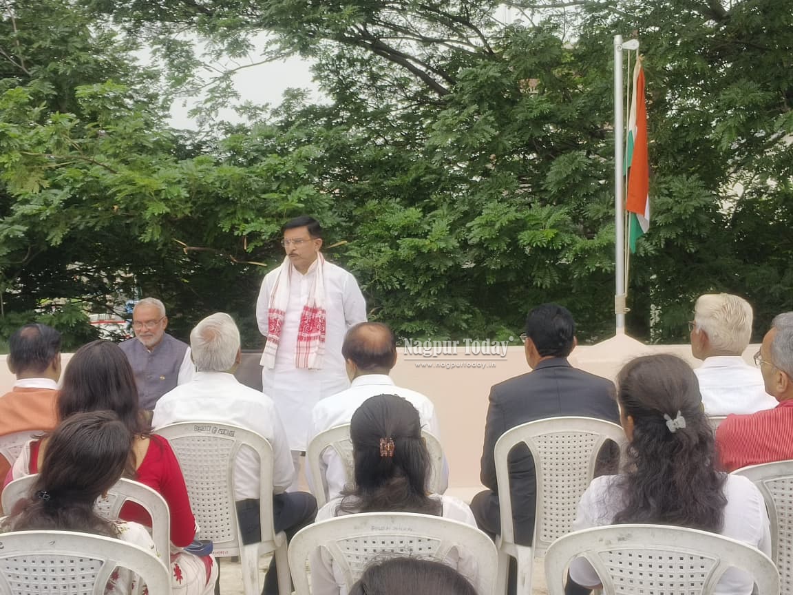 Flag Hoisting Held at All India Institute of Local Self-Government’s Nagpur Office